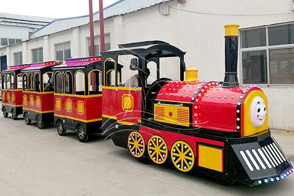 Medium Thomas trackless train with 24 seats