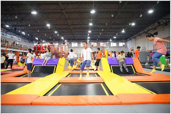 commercial trampoline park equipment