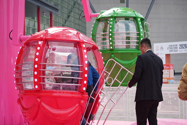 Ferris Wheel with Clock Theme