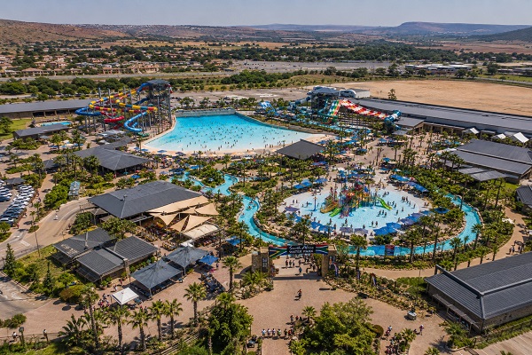 5000-10000_square_meter_small_water_park