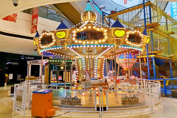 outdoor carousel for shopping mall entertainment area