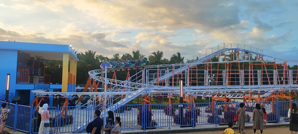 Theme park roller coaster for sale